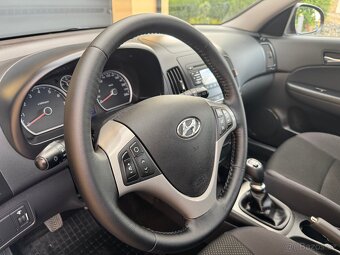 Hyundai i30 CW 99000km - 10