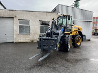 Čelní kolový kloubový nakladač - 10