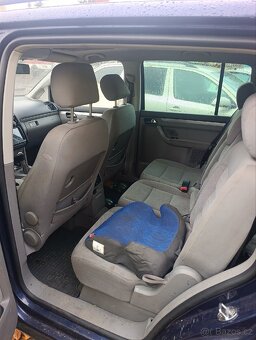 Touran 2.0 azv 100kw ND - 10