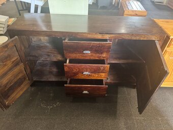 Krásná hnědá velká celodřevěná komoda z palisandru - 10