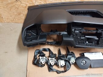 Airbagy, palubní deska, pásy Volkswagen Touran - 10