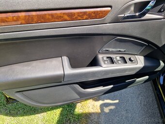 Škoda Superb 2 combi 2,0 TDI facelift, navi, xenony - 10