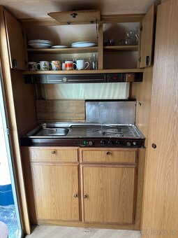 Prodám Karavan na Mělicích - 10