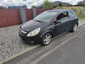 Opel Corsa D Coupe - 10