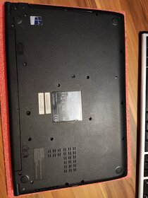 15,6" Toshiba Core i3 , 8gb DDR3, 240gb SSD ,HDMI, záruka - 10