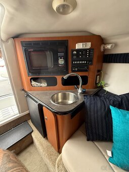 Loď CROWNLINE 275CCR - 10