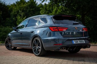 Leon CUPRA ST300 4Drive - 10