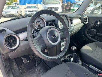 Mini Cooper 1.4i 55kW 136 205 km - 10