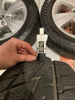 Alu kola Škoda R16 5X112 ZIMNÍ PNEU 205/55 R16 VELORUM - 10