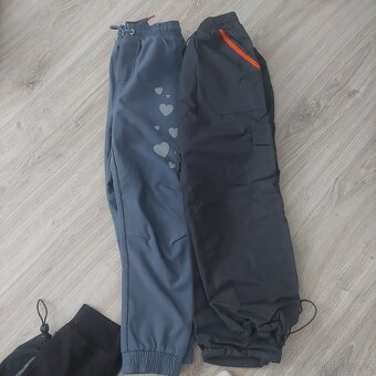 Oblečení holčička 120 až 128 - 10