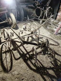 Staré zemědělské stroje - 10