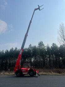 Teleskopický manipulátor, přeprava strojů - 10