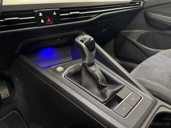 Volkswagen Golf 2.0TDi Life IQ Light Panorama Virtual - 10