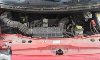 Ford Transit 2.0 nafta - použité díly z tohoto vozu - 10