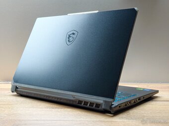 MSI CYBORG 15 B13V_i5-13420H_16GB_512GB SSD_RTX 4050 6GB - 10