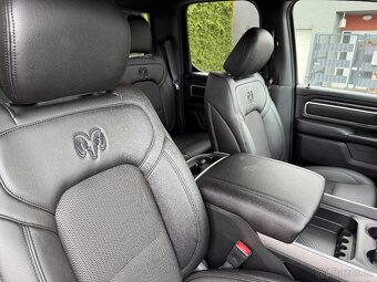 DODGE RAM 1500 HARD OFFROAD HEMI NAVIJÁK - 10