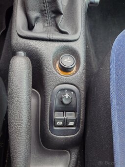 Peugeot 206 1.1i - 10