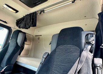 Mercedes-Benz ACTROS 1833 - valník s posuvnou plachtou - 10