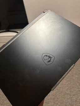 MSI Cyborg 15 A12UC-1444CZ - 10