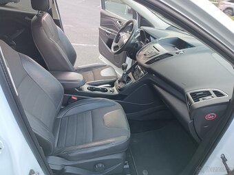 Prodám Ford Kuga EcoBoot 1.5, 110kW, benzín - 10