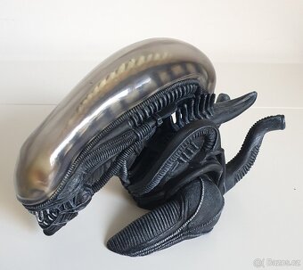 Alien votrelec zbierka - 10
