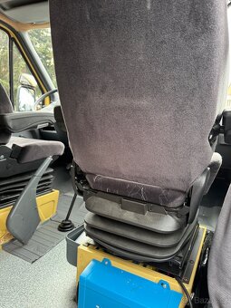 Pneumatické sedačky GRAMER CHICAGO ,Mercedes Sprinter - 10