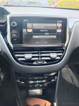 Peugeot 2008 1.2 60kw koupeno ČR - 10