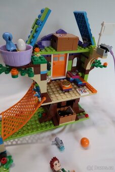 LEGO Friends 41335 Mia a její domek na stromě - 10