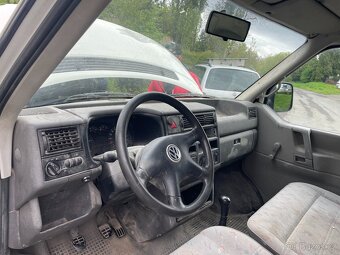 VOLKSWAGEN T4 TRANSPORTER 2.5 TDI 65KW ČR 2002 - 10