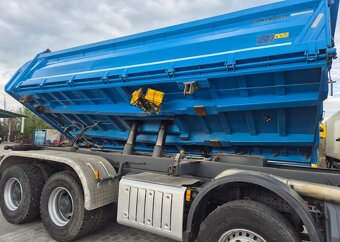 Mercedes-Benz AROCS 3243 - 8x4-Meiller S3+Bordmatik–EURO 6 - 10