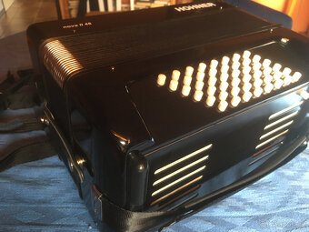 Knoflíkový akordeon Hohner Nova II 48, C systém - 10