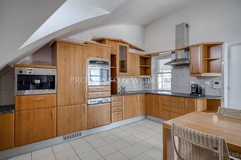 Prodej ubytovacího zařízení 530 m² Benešovo nám., Křižanov - 10