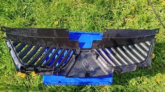 Prodám nové nepoužité originál OEM díly Mitsubishi - 10