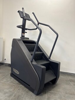 Technogym 1000 LED step - 10