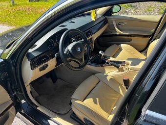 BMW E90 330i - 10