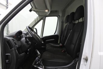 Peugeot boxer 2,2 hdi rok 2022 , 122tkm REZERVACE - 10