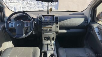 Nissan Navara 2.5 128 kW Automat – r.v. 2006, krásný stav - 10