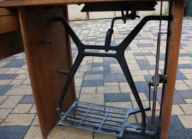 Šicí stroj Zetina, zbrojovka Vsetín - 10