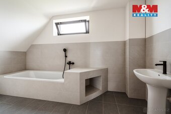 Prodej rodinného domu, 147 m², Cheb, ul. Severní - 10