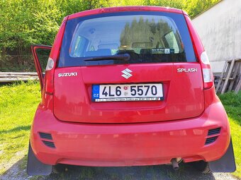 Suzuki Splash 2013, garážované, najeto jen 84500 km - 10