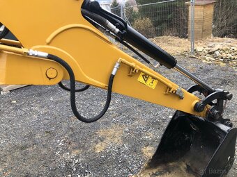 Pásový báger CAT 304Ccr - 10