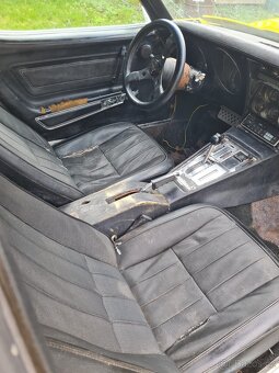 Corvette C3 1976 - 10