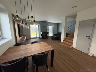 Rodinný dům 5kk s garáží ve Strupčicich - 10