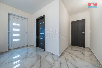 Prodej rodinného domu, 330 m², Psáry, ul. Na Lukách - 10