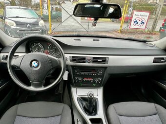 BMW 320i 110 kW Výhřevy,Klima,Alu,Stav - 10