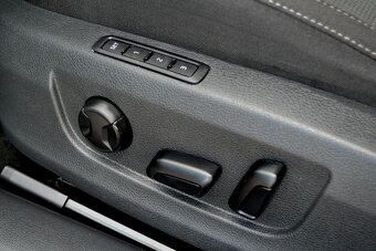 Škoda Superb 2.0 TDI 110kW Ambition Navi DSG TOP STAV - 10