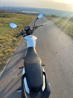 Keeway 125 RK - 10