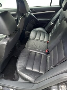 Octavia 2 RS combi 2.0 tsi - 10