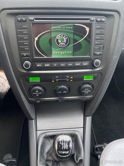 ŠKODA OCTAVIA WRS 2.0 FSI 145 KW 200 KONÍ, NAJ. 146 TIS KM - 10