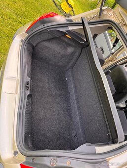 Renault Clio 3 - 10